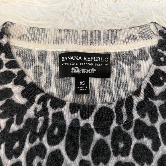 🎉HP🎉 Banana Republic Filpucci Fine Italian Yarn Leopard Sweater - Picture 2 of 5